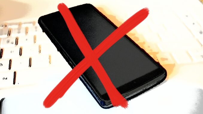 Kein Smartphone "Ohne Smartphone keine Verbindung..." und auch im realen Leben läuft manchmal ohne den kleinen Taschencomputer nichts mehr. Kann man akzeptieren - sollte man aber nicht!